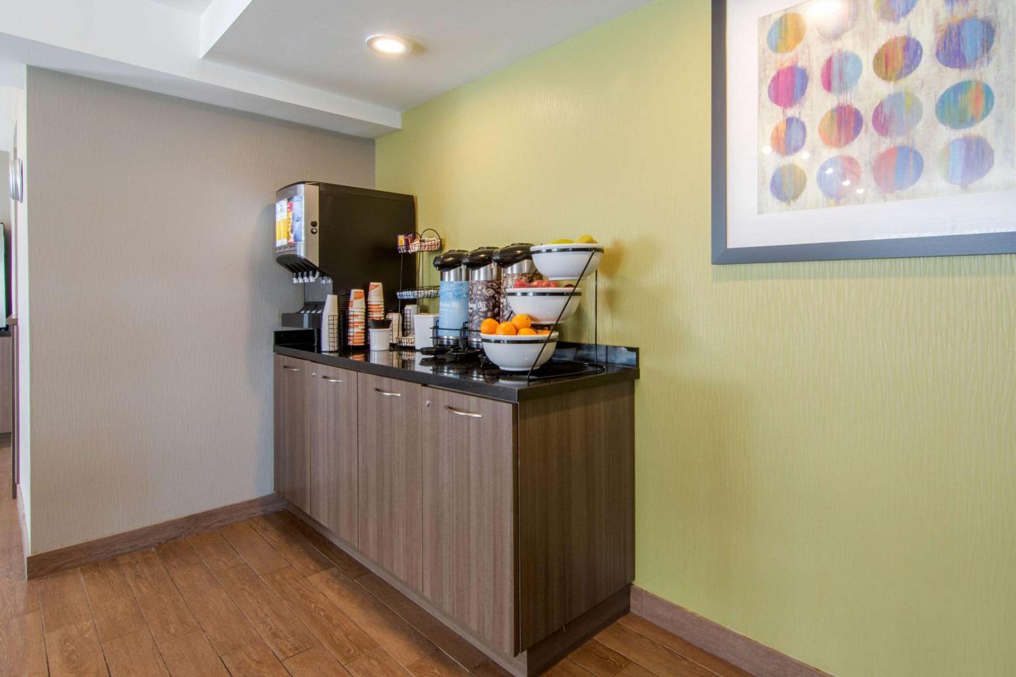 סודברי Comfort Inn מראה חיצוני תמונה