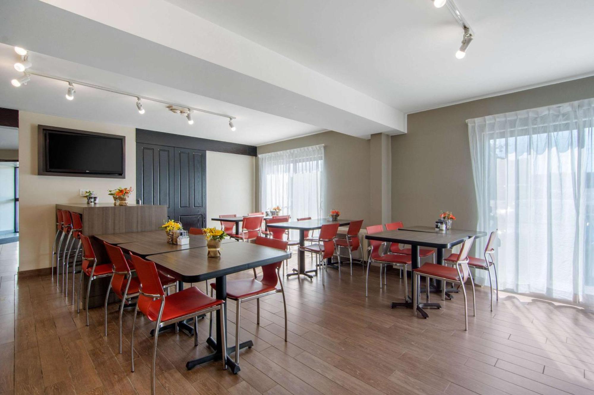 סודברי Comfort Inn מראה חיצוני תמונה